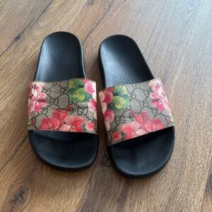 Women’s Gucci Bloom Slide Sandals Size 40